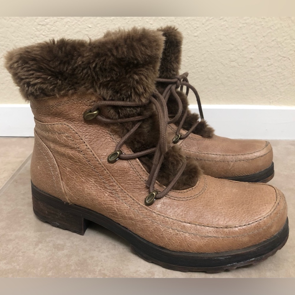 Bare Traps Women's Ankle Boots 7M Tan Leather Faux Fur Upper Lace Up 1” Heel